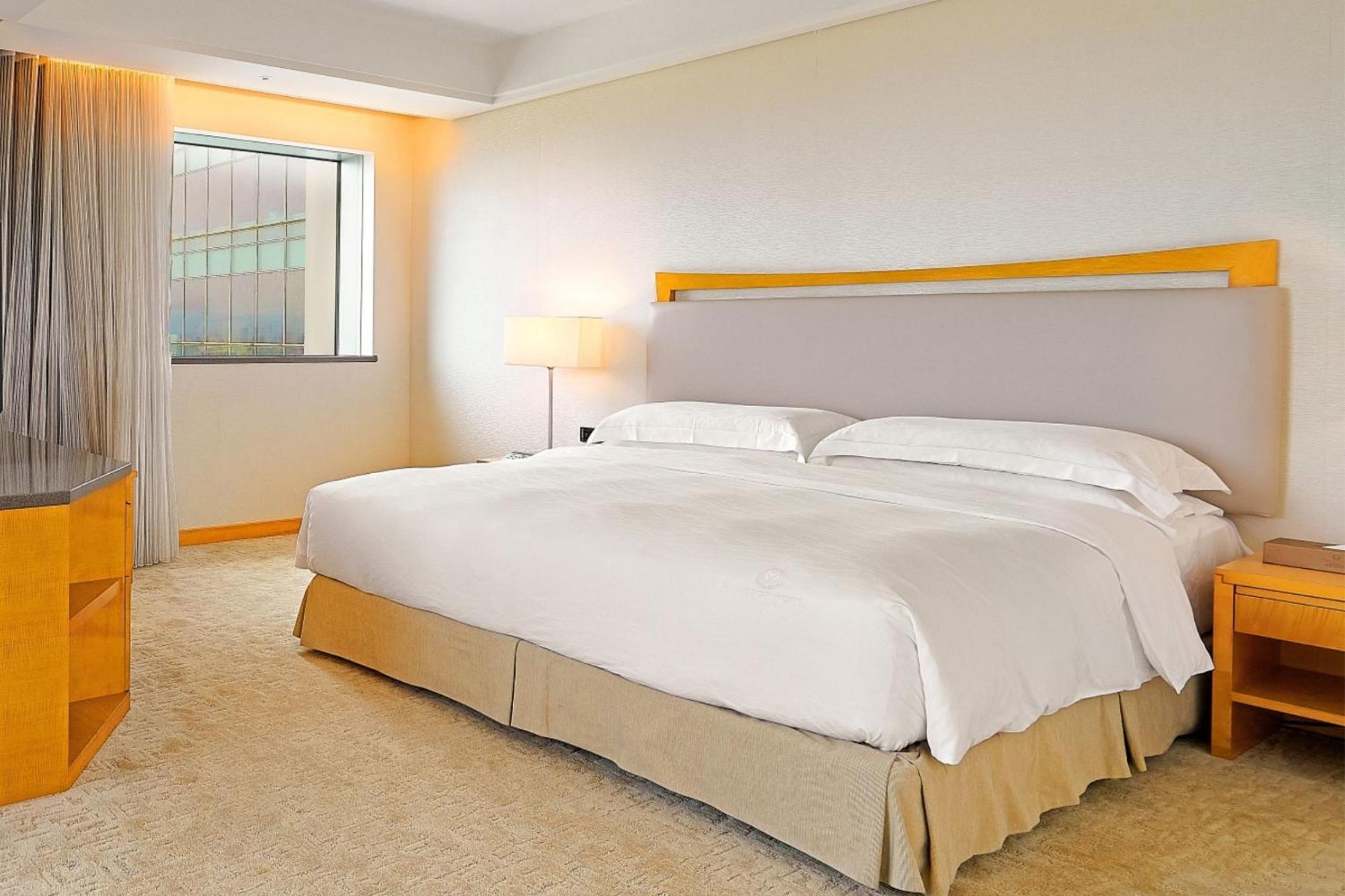 Windsor Hotel Тайчжун Номер фото A bedroom at the hotel